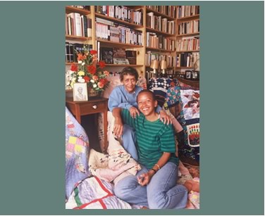 <b>Yolanda W. Giovanni and her daughter, Nikki Giovanni, discussing family heirlooms quilts.</b>  Montgomery County, VA, June 1994.
