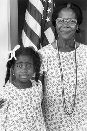 <b>Nellie G. Morgan and her granddaughter, Tammie Pruitt Morgan.</b> Kemper, MS, July 4, 1976.